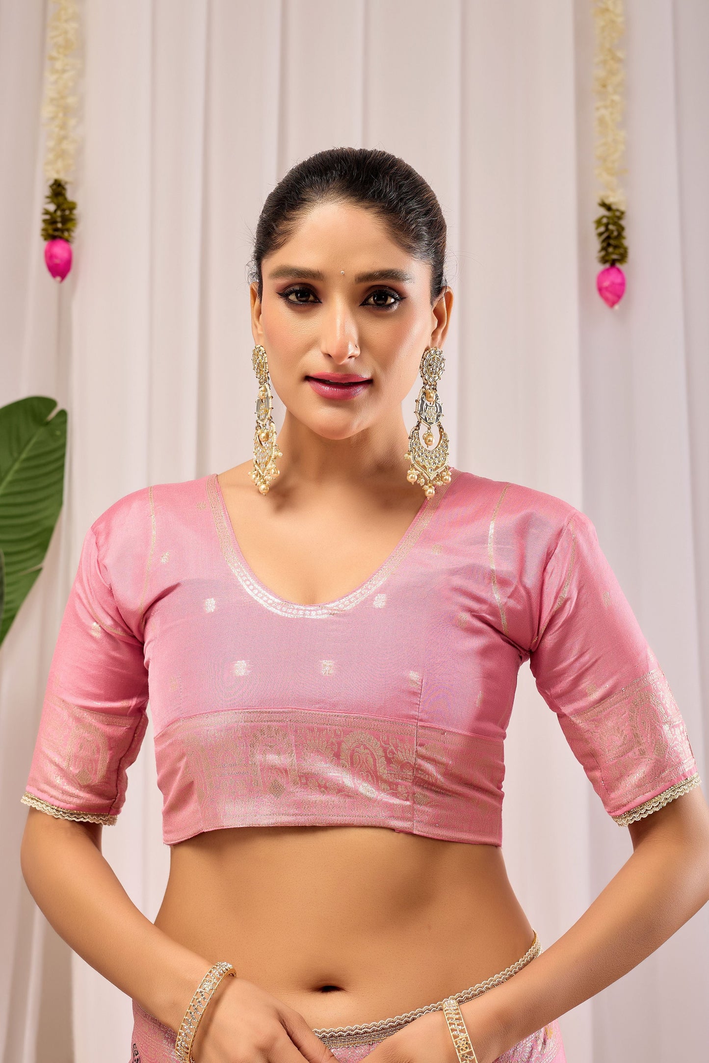 Elegant Soft Pink Woven Silk Saree with Classic Traditional Patterns, Designer Border and Luxurious Pallu