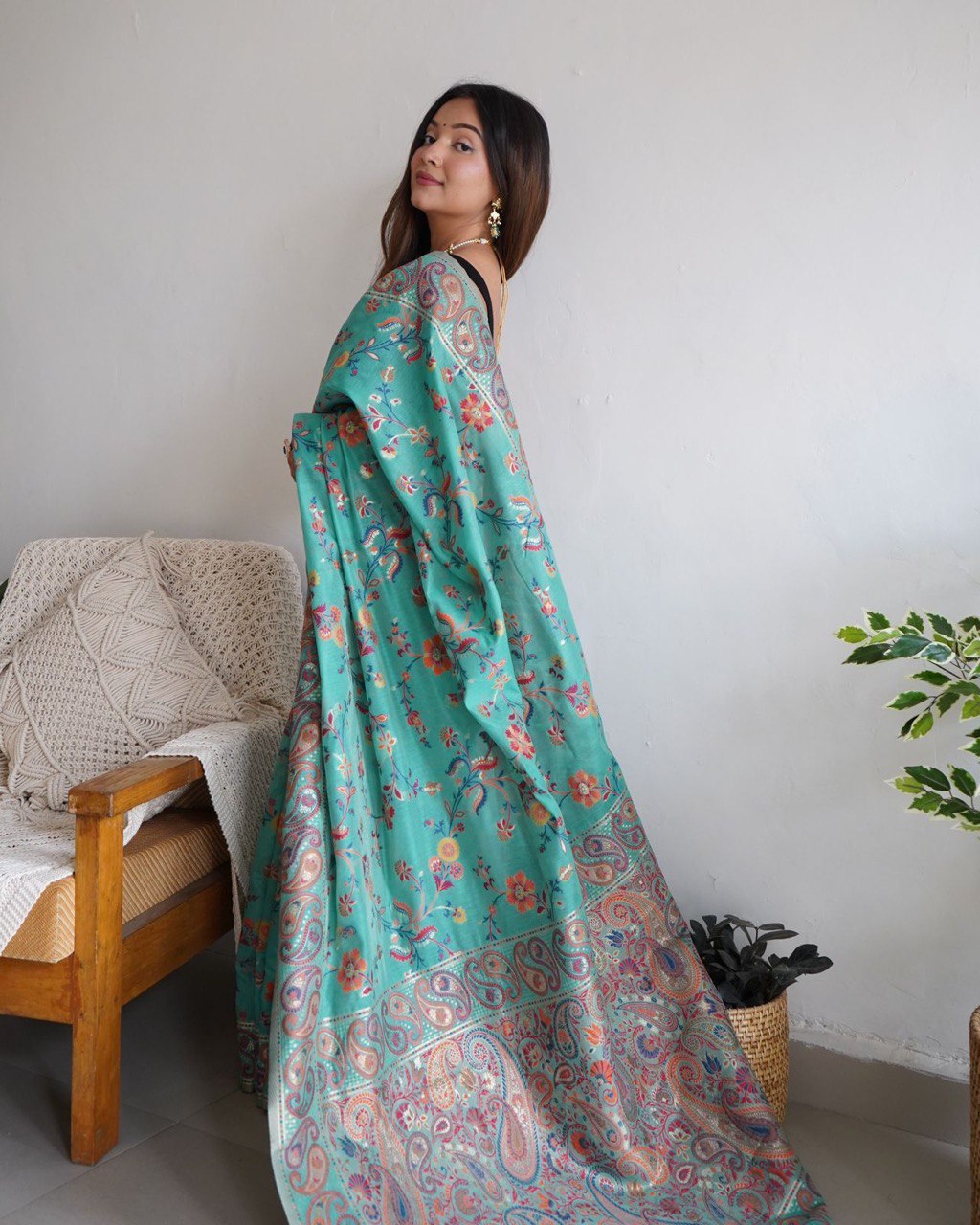 Kashmiri Pure Zari Weaving Saree for Indian Weddings