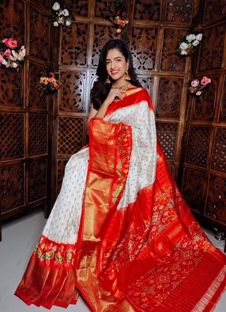 ikkat white saree with red border