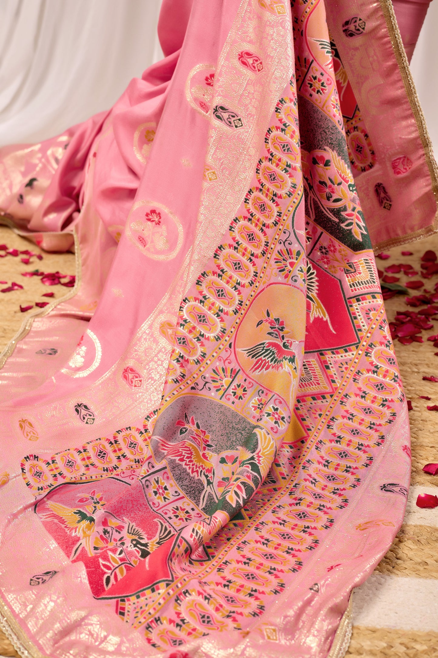 Elegant Soft Pink Woven Silk Saree with Classic Traditional Patterns, Designer Border and Luxurious Pallu