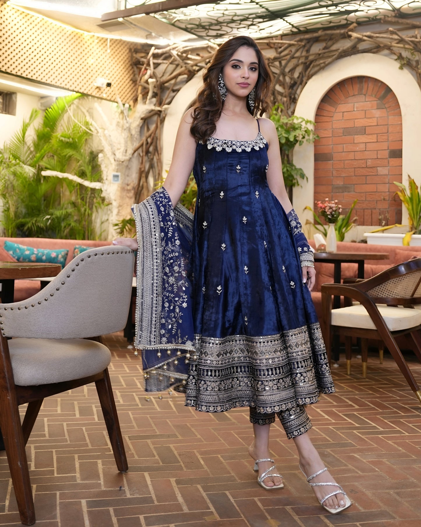 Alveera Premium Quality Anarkali Suit Set with Color