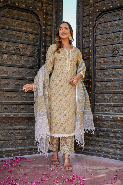 Prakriti Kamal Delight Suit Set - Doriya