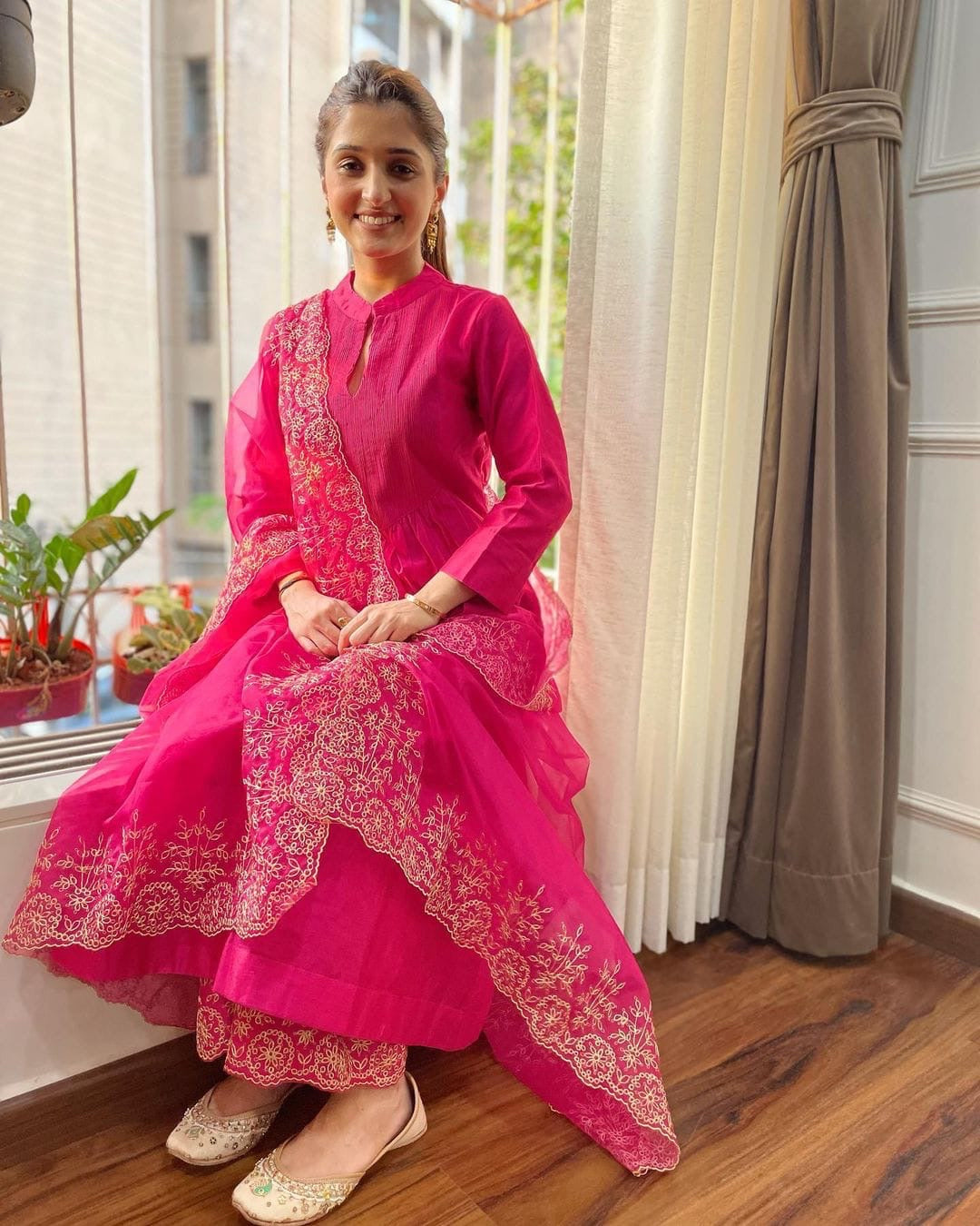 Kurti Pant with Organza Dupatta Set (Stitched)