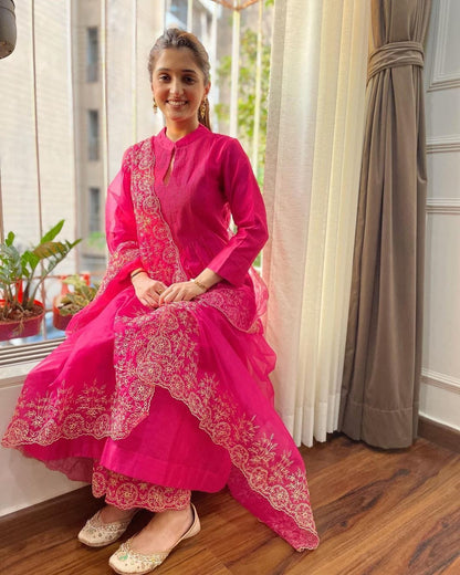 Kurti Pant with Organza Dupatta Set (Stitched)