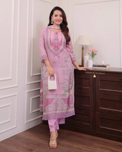 Lilac Muslin Floral Digital Printed Pakistani Kurti Pant Dupatta Set
