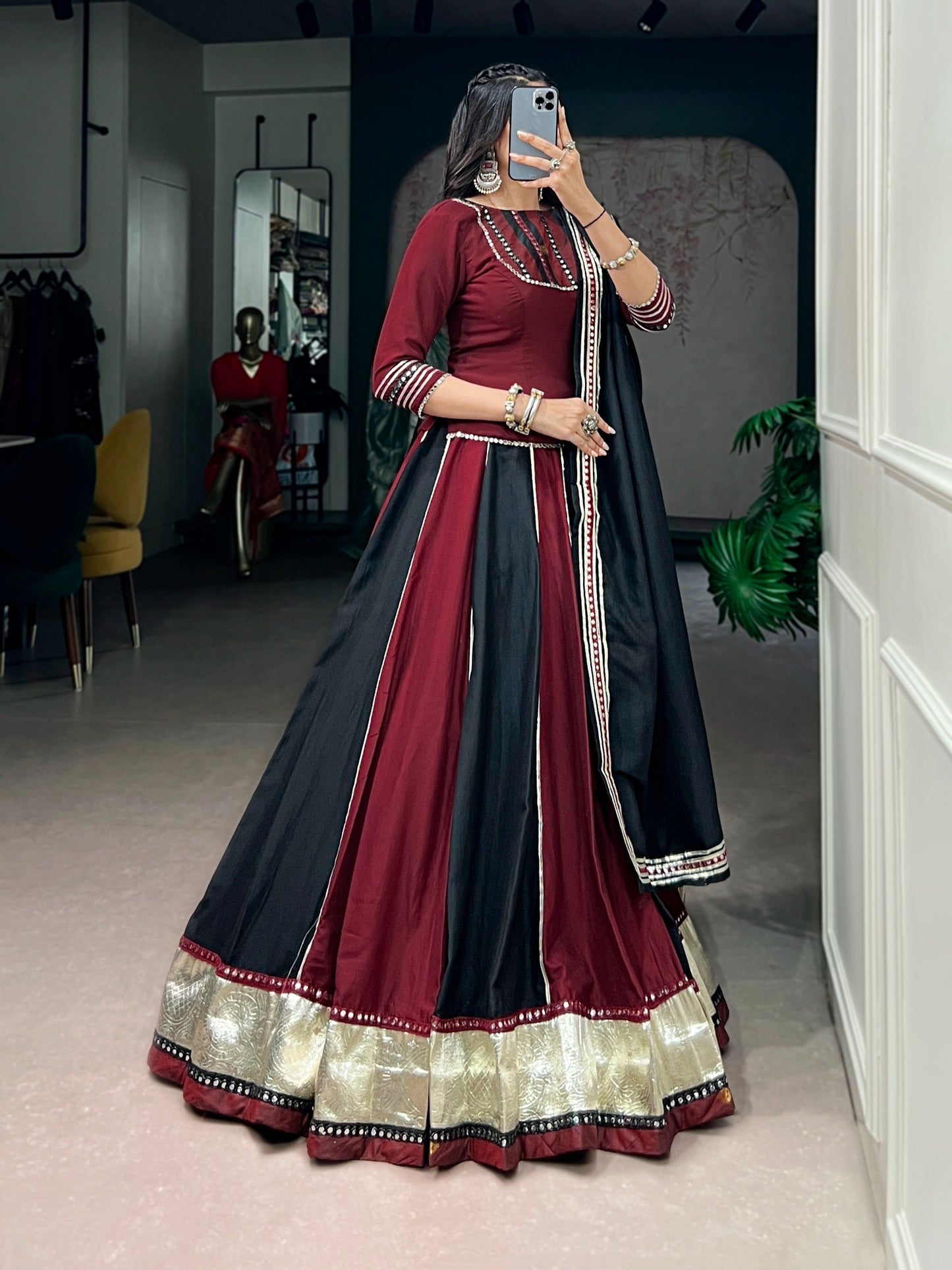 Chinon Golden Patta Work Designer Chaniya Choli Set – Ready to Wear, 6 Meter Flair