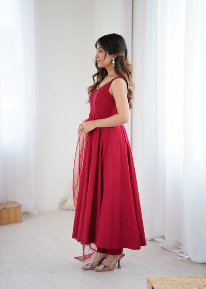 Kishika Maroon Color Anarkali Suit Set [Sleeves Fabric Attached]