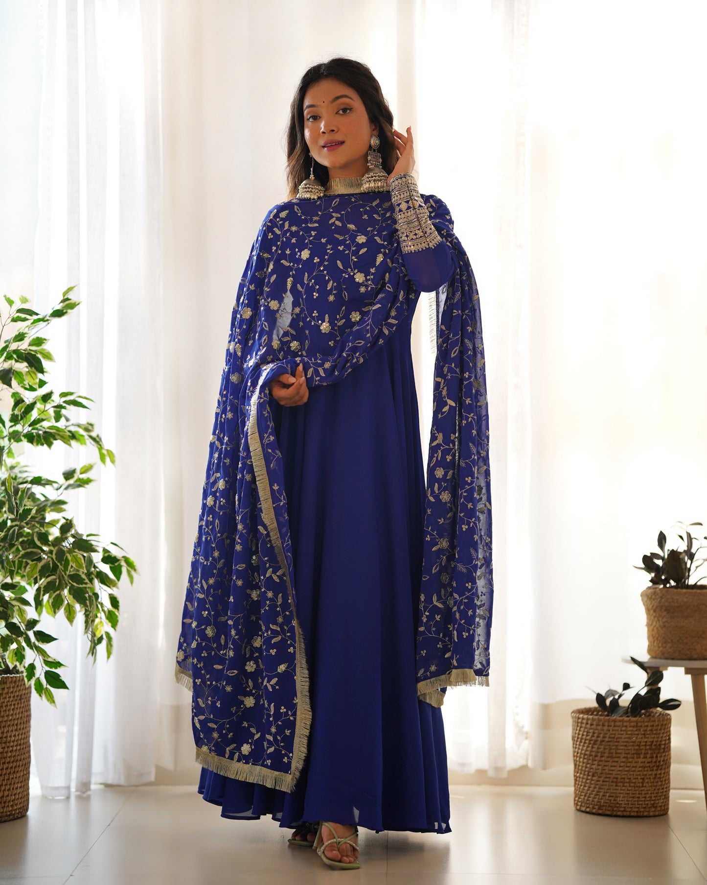 Salini's Beutifull Fancy Anarkali Suit Set