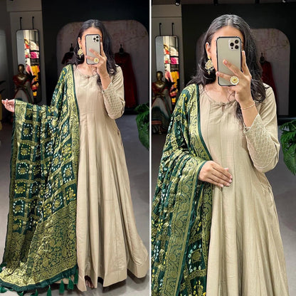 Label shri gown with zari weaving Dupatta Gown Fully Stitched