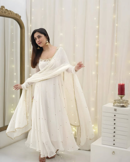 Hannah Traditional White Anarkali Suit 🤍