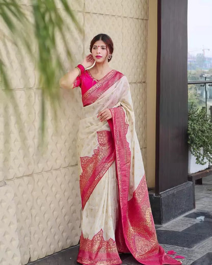 Pink Pure jacquard Silk Saree with Attractive Tassels