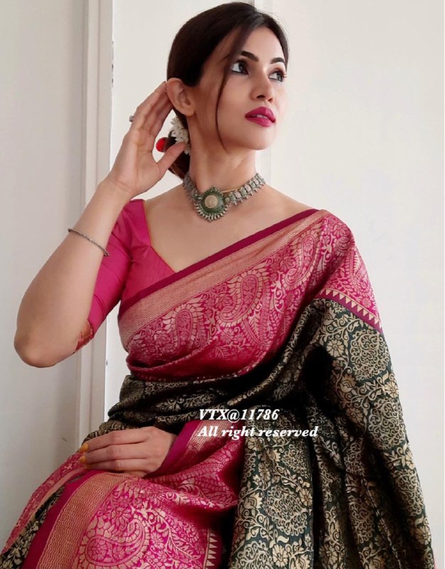 Pink Kanchipuram Silk Saree with Golden Weaving Zari Borders