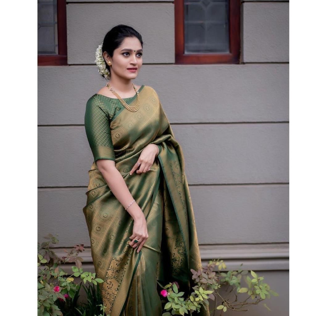 Green Banarasi Jacquard Saree with Zari Woven Pattern