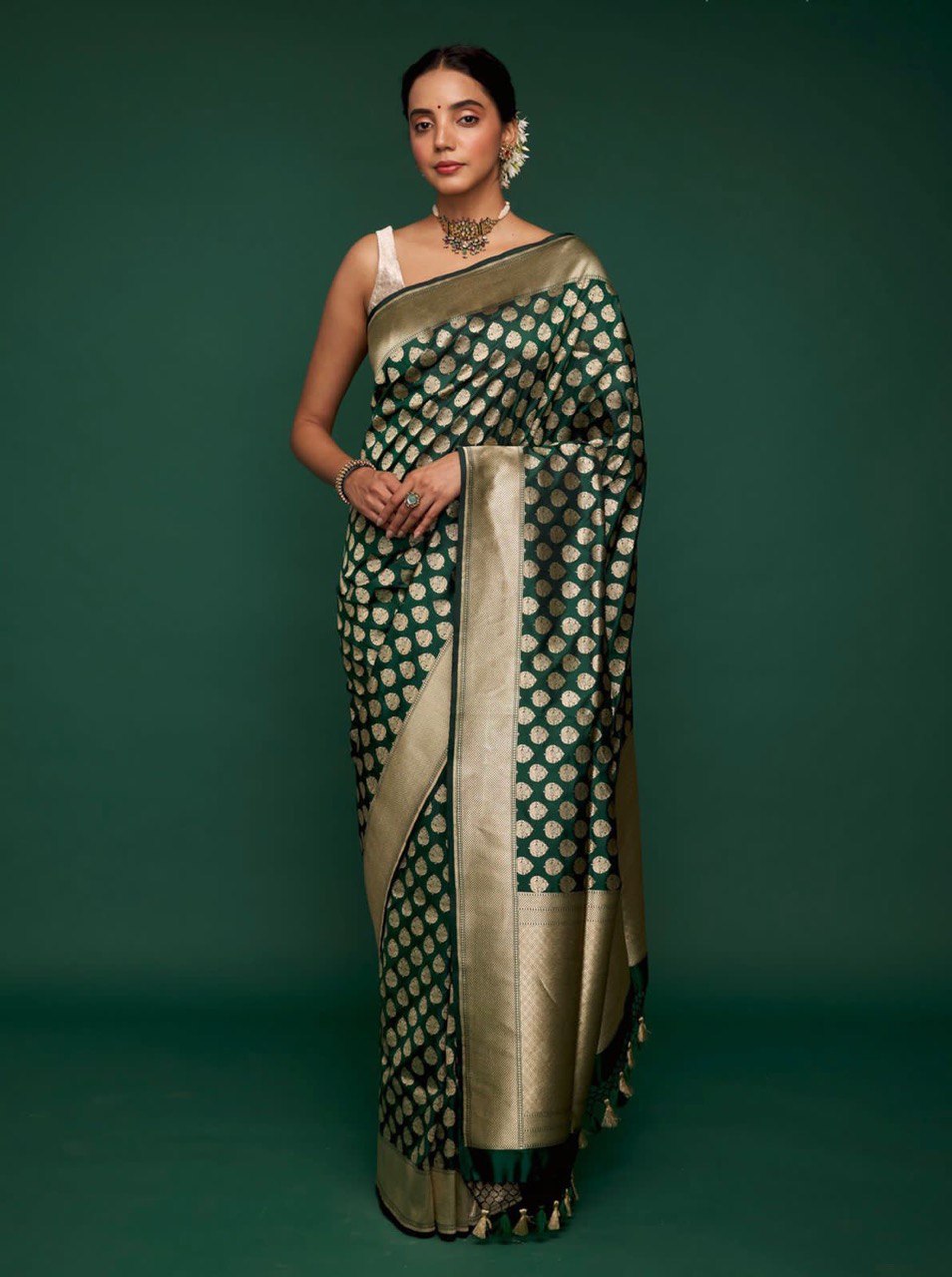 Green Soft Silk Saree with Beautiful Copper Zari Weaving