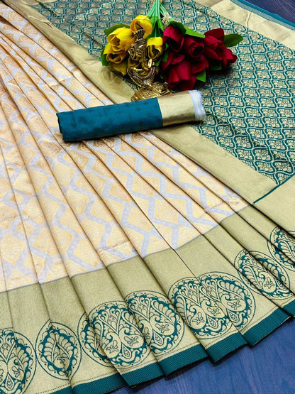 White Pure Silk Banarasi Saree with Kadwa Technique