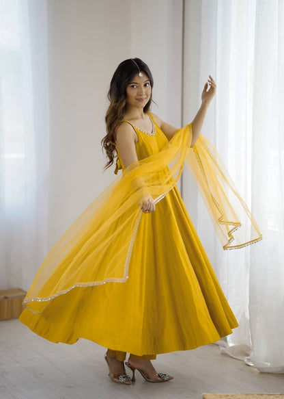 Kishika Yellow Color Anarkali Suit Set [Sleeves Fabric Attached]